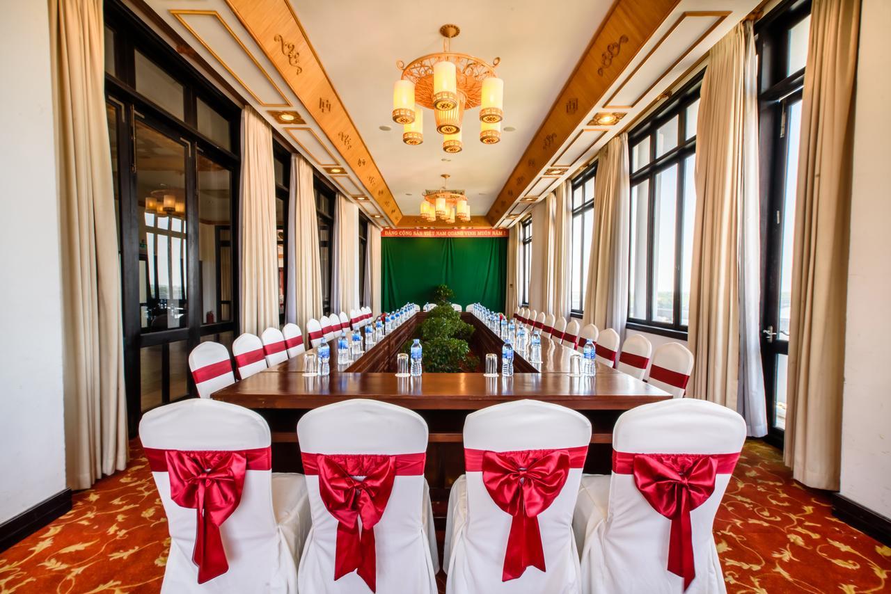 Huong Giang Hotel Resort & Spa Хуе Екстериор снимка