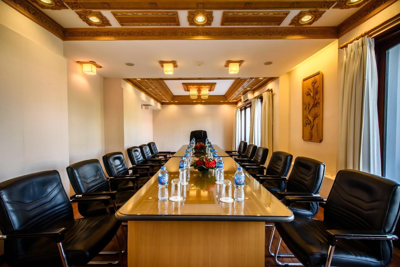 Huong Giang Hotel Resort & Spa Хуе Екстериор снимка