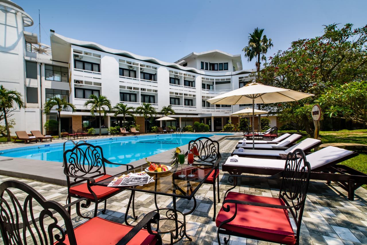 Huong Giang Hotel Resort & Spa Хуе Екстериор снимка